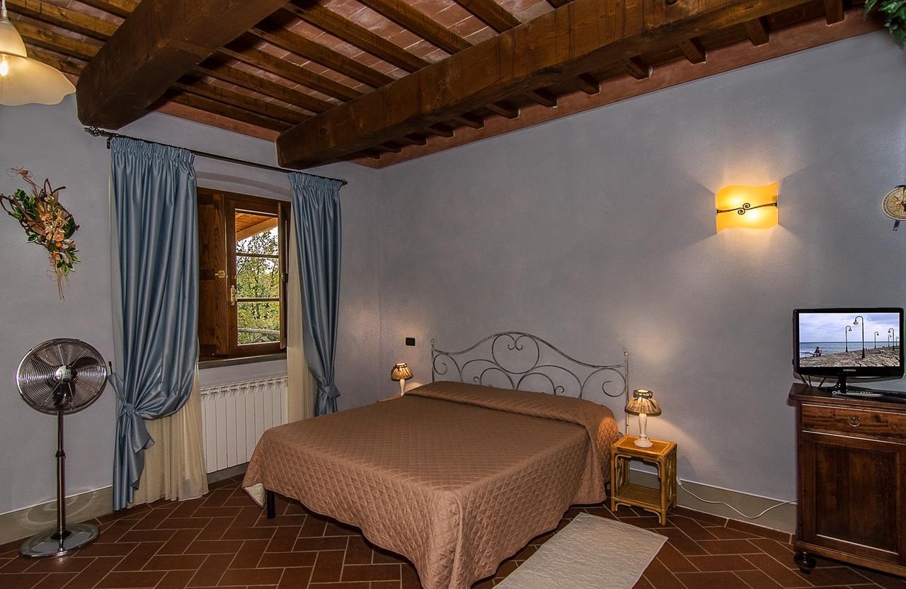 Agriturismo Valliferone Crespina エクステリア 写真